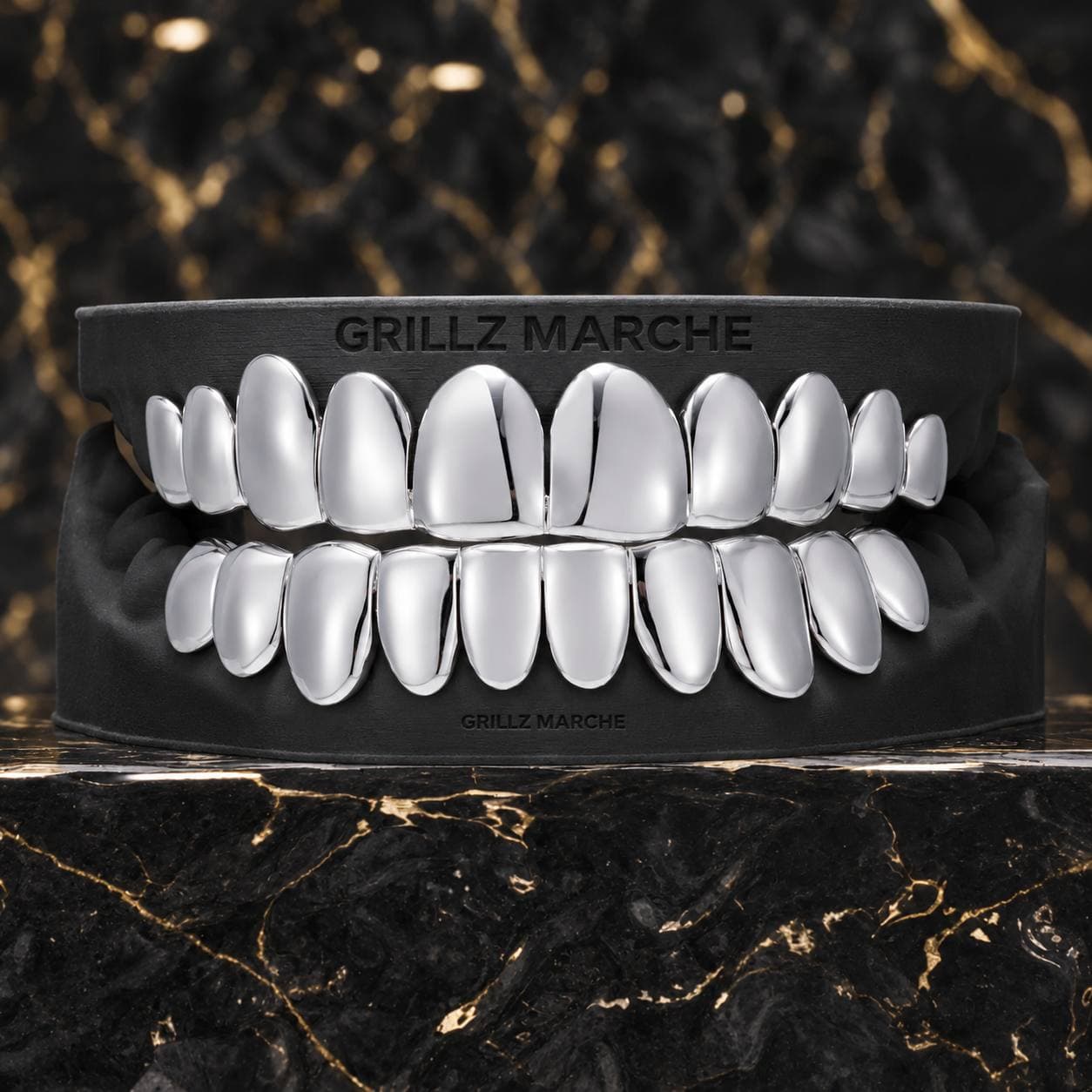 Set completo liscio · 16 denti · cromo-cobalto — design di grillz su misura dell'atelier Grillz Marche, realizzabile sul calco dei tuoi denti